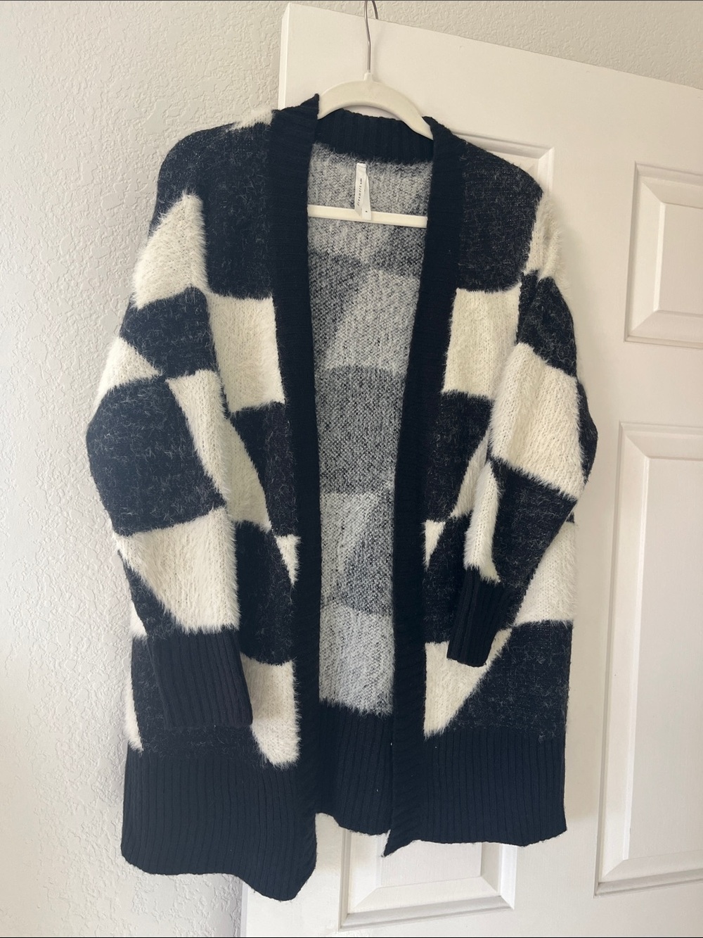 Dreamers by debut Black and White Cardigan